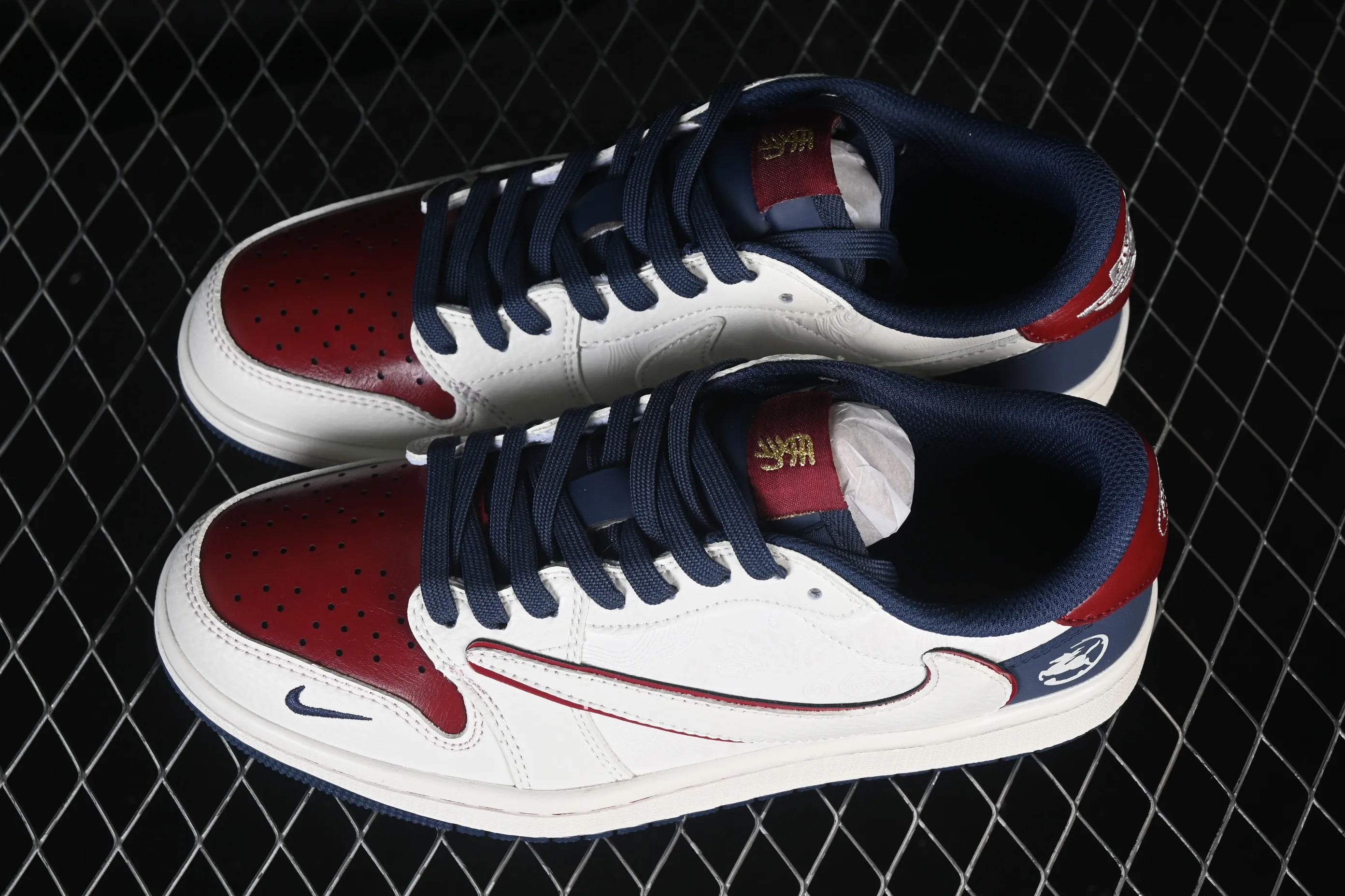 All categories Air Jordan Jordan series basketball shoes Air Jordan 1 Low High-end customized low-top sneakers Travis Scott x Fragment Design x Air Jordan 1 Low OG SP AJ1 Joe 1 Year of the Horse limited white red and blue low-top cultural and casual sneakers NH0601-059